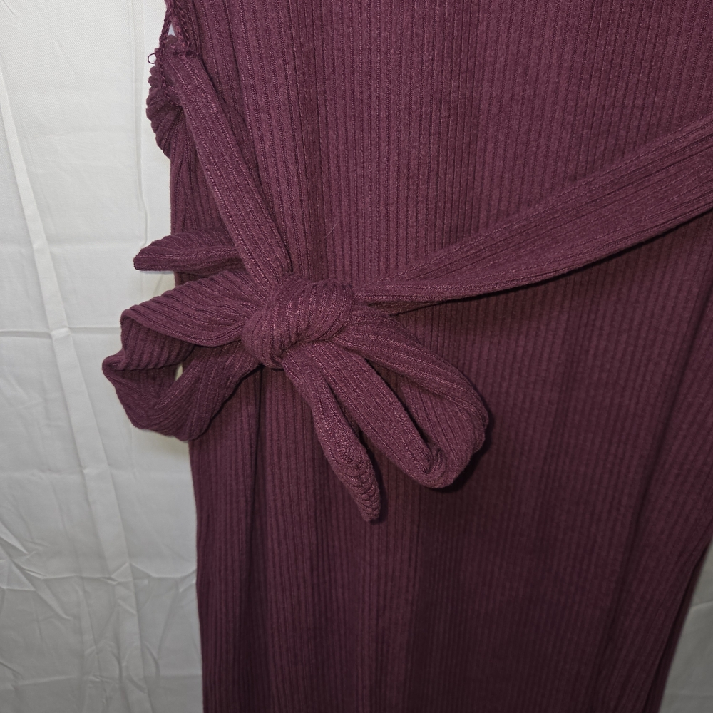 Old Navy Burgundy Ribbed Knit Top - Picture 4 of 5